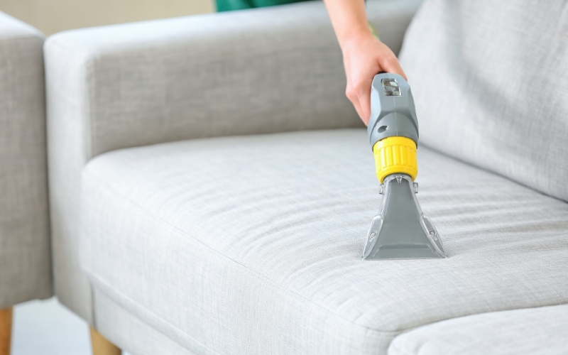 chọn dịch vụ vệ sinh công nghiệp hay truyền thống